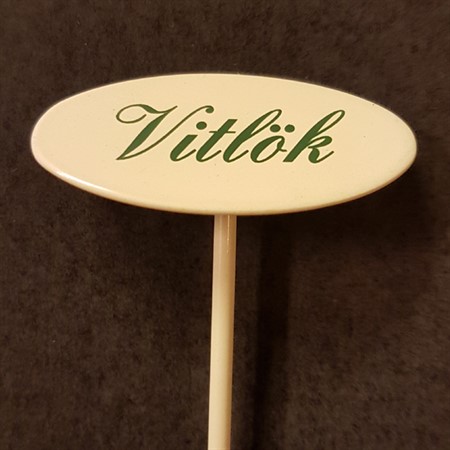 Garlic sign small on spear